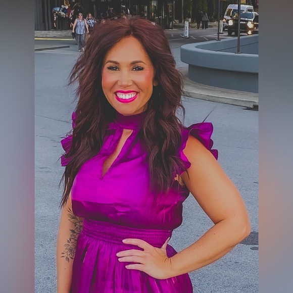 Meet your Posher, Heather - Picture 1 of 1